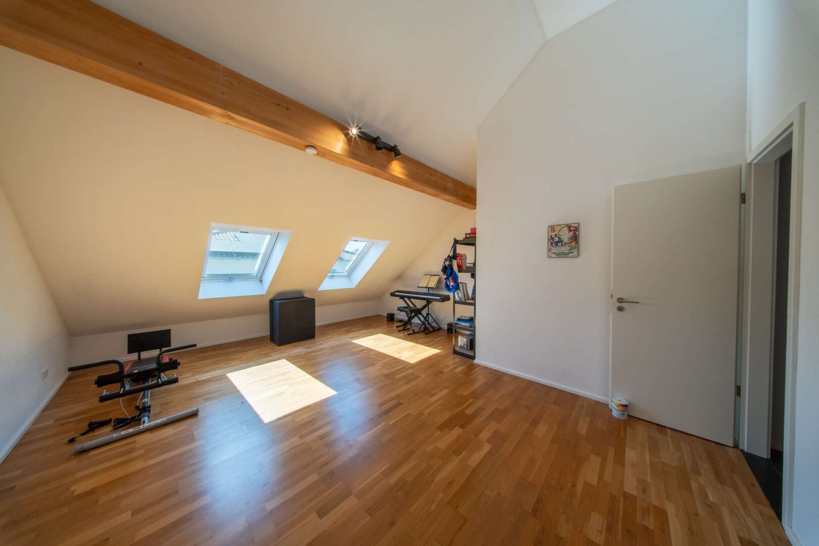 Schlafzimmer 4