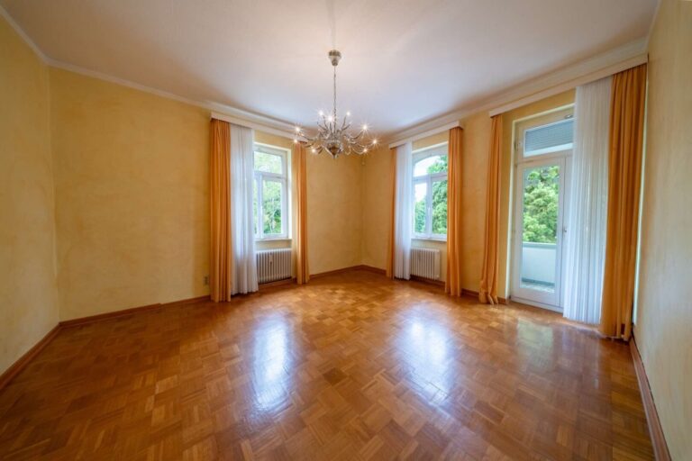 Schlafzimmer OG Villa