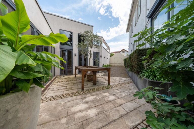 Patio-Charakter zwischen Loft und Villa